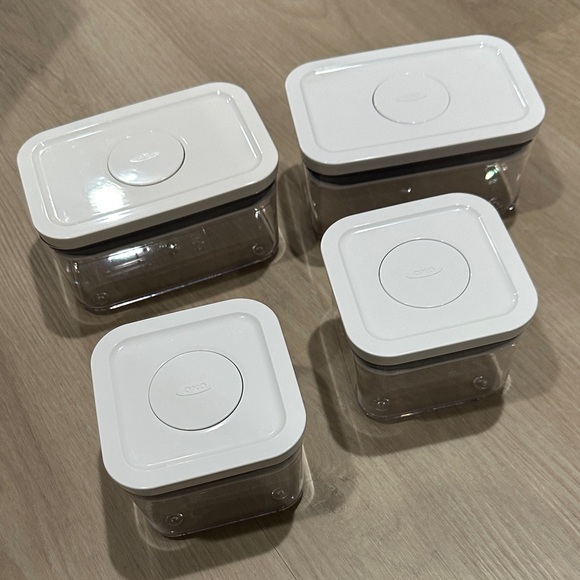 OXO POP Containers - Picture 1 of 3